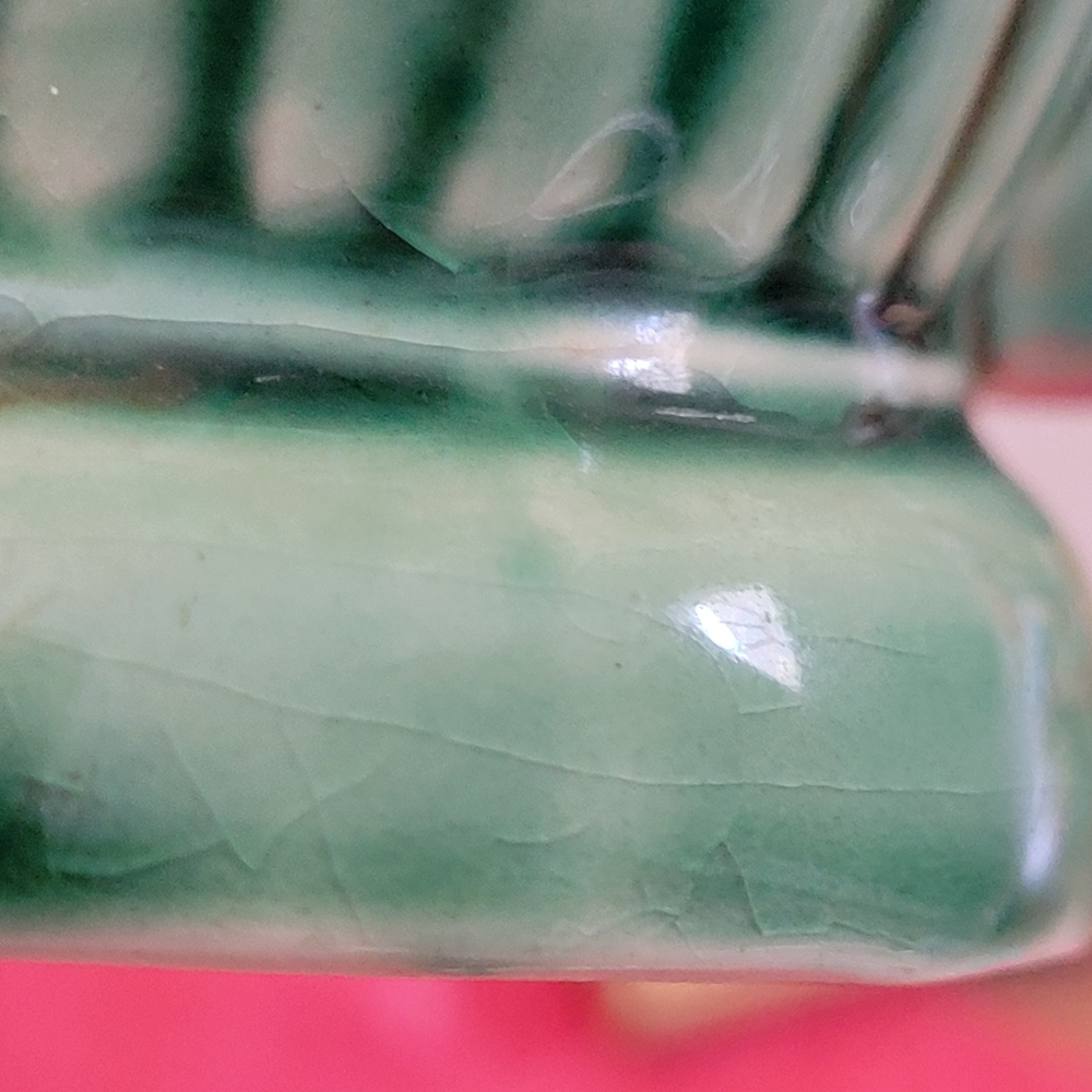 Vintage USA Pottery Pot Belly Stove Vase ~ Decor ~ Green ~ Unique ~ Unsigned - Picture 11 of 13